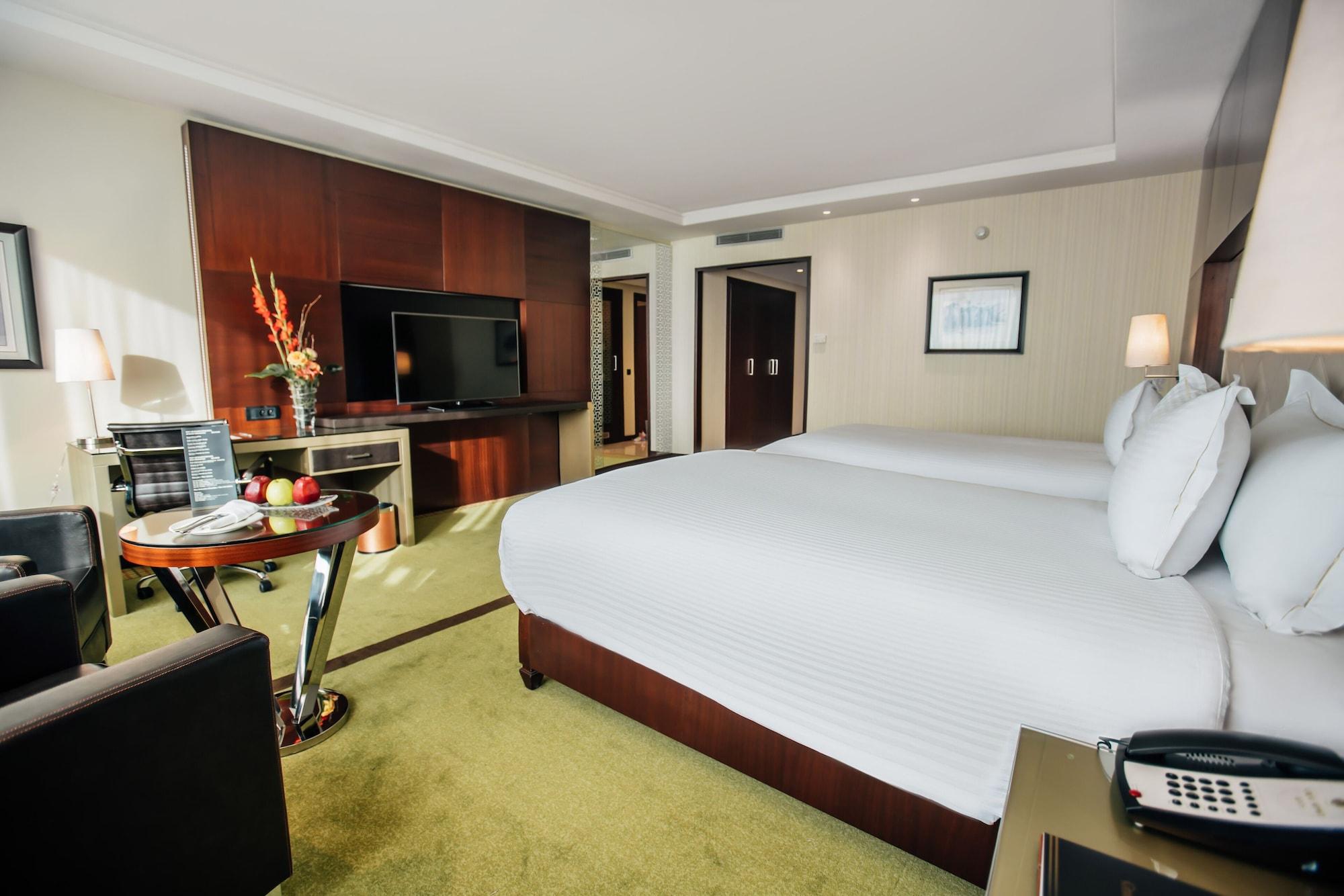 Grand Mogador City Center Casablanca Eksteriør billede A room at the hotel