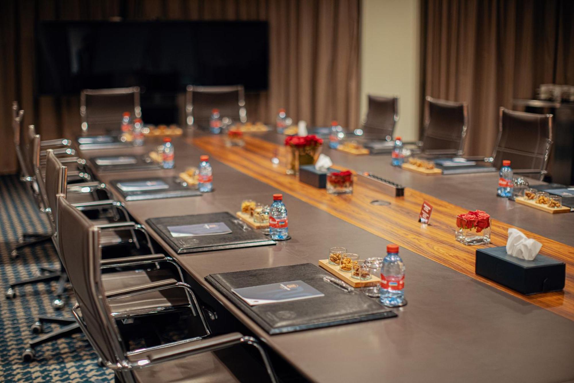 Grand Mogador City Center Casablanca Eksteriør billede Meeting room