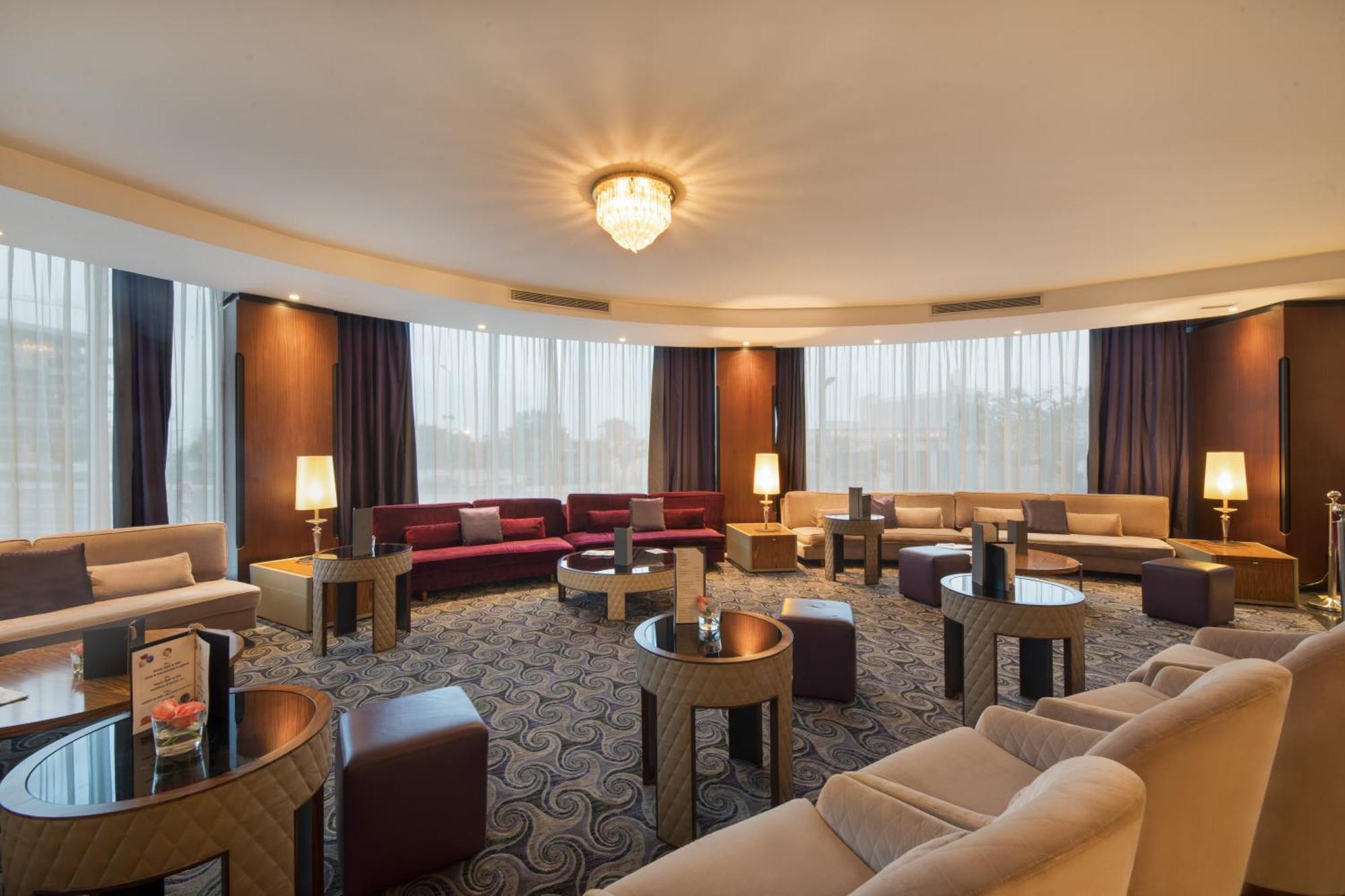 Grand Mogador City Center Casablanca Eksteriør billede Club Lounge at the hotel