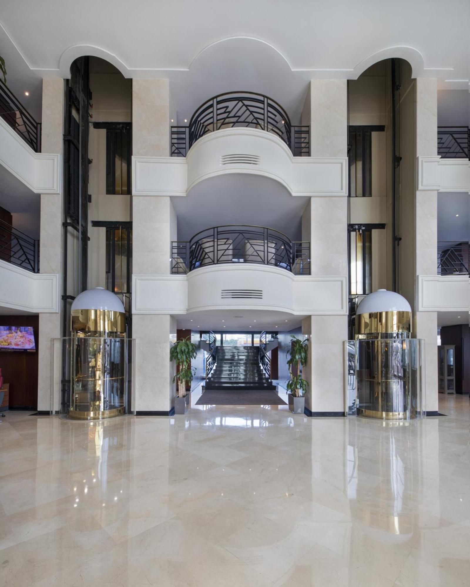 Grand Mogador City Center Casablanca Eksteriør billede Interior of the hotel