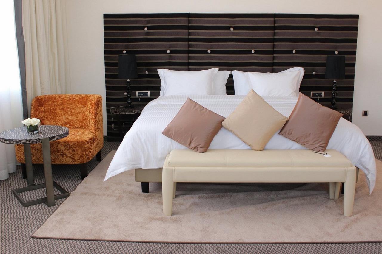 Grand Mogador City Center Casablanca Eksteriør billede A bedroom