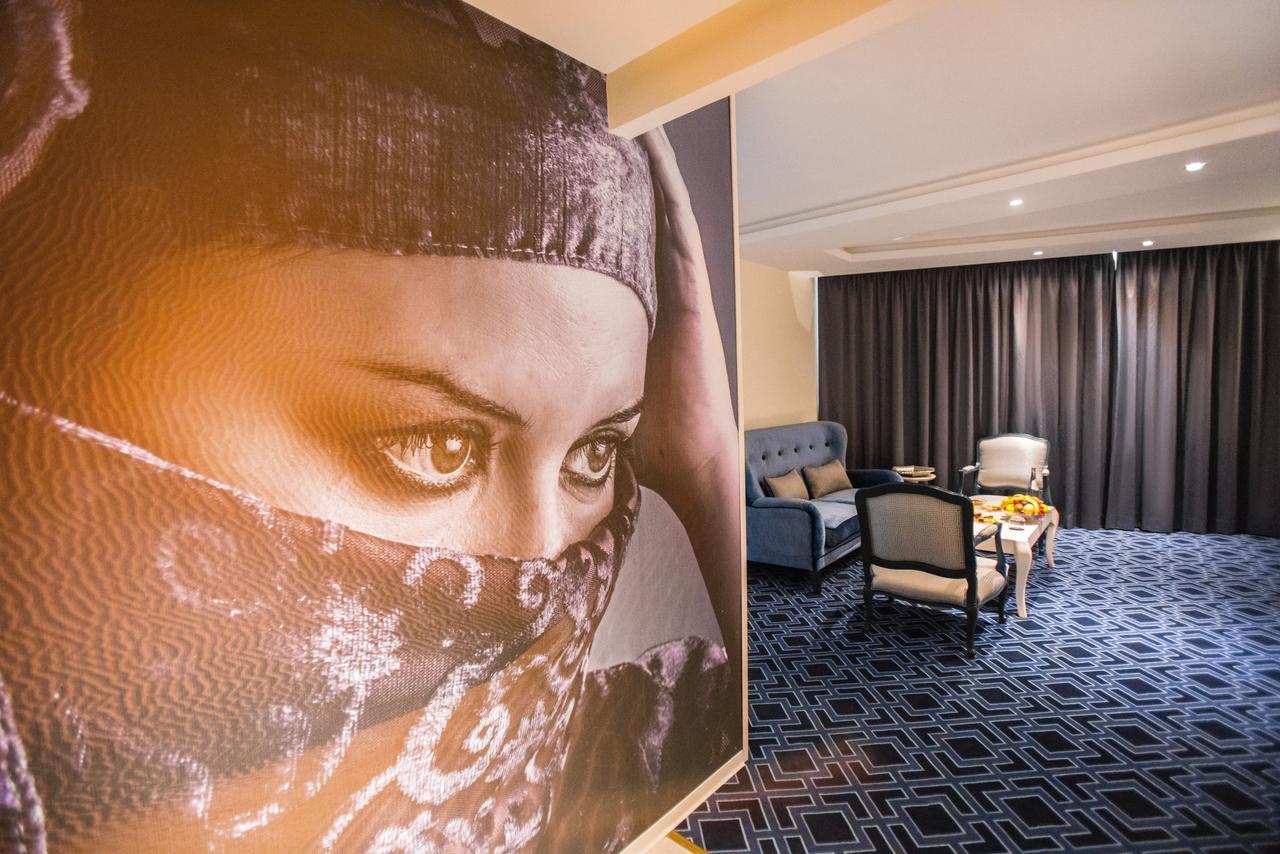 Grand Mogador City Center Casablanca Eksteriør billede A suite at the hotel
